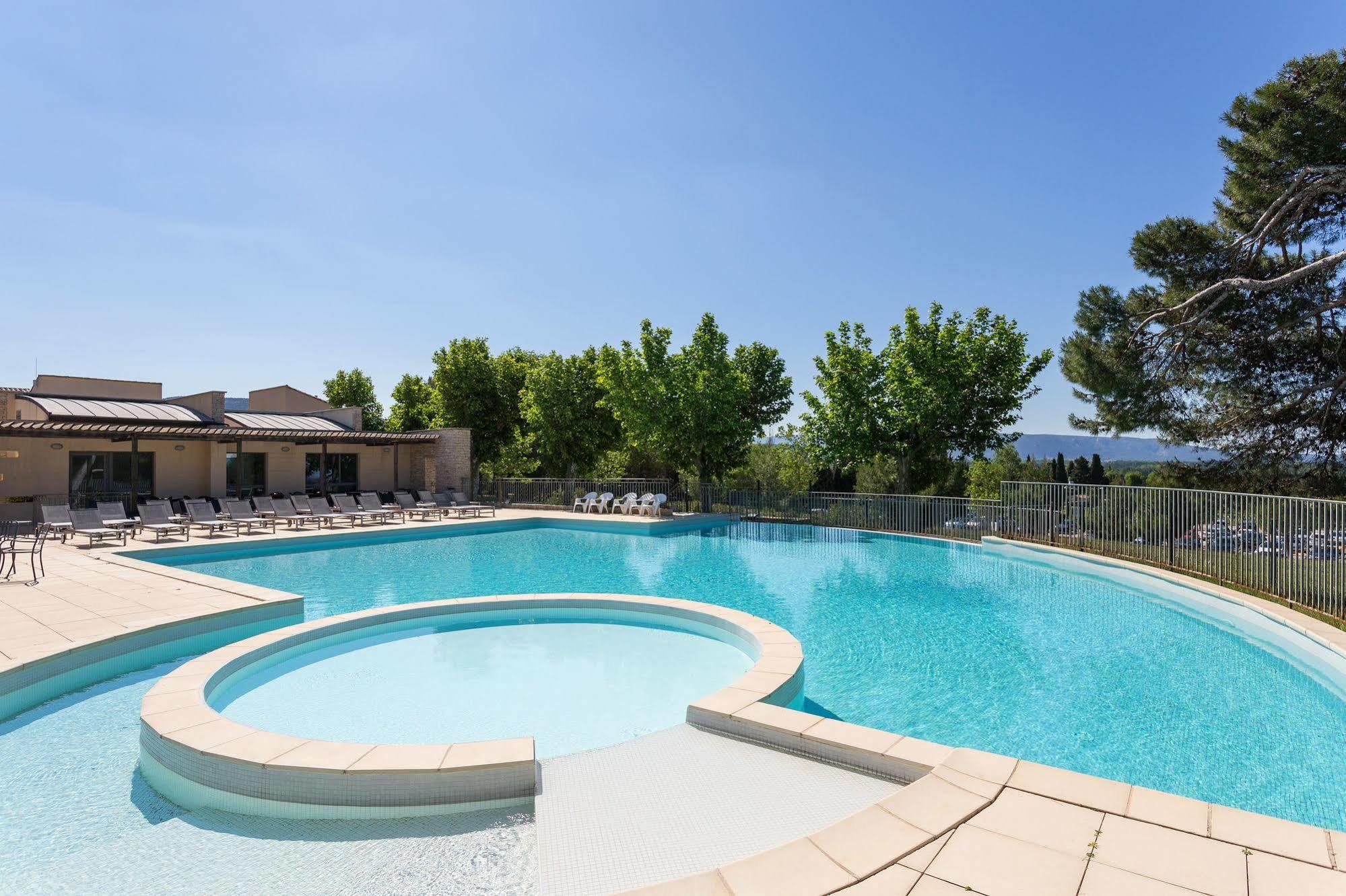 Aparthotel Madame Domaine Du Provence Country Club Service Premium 4*